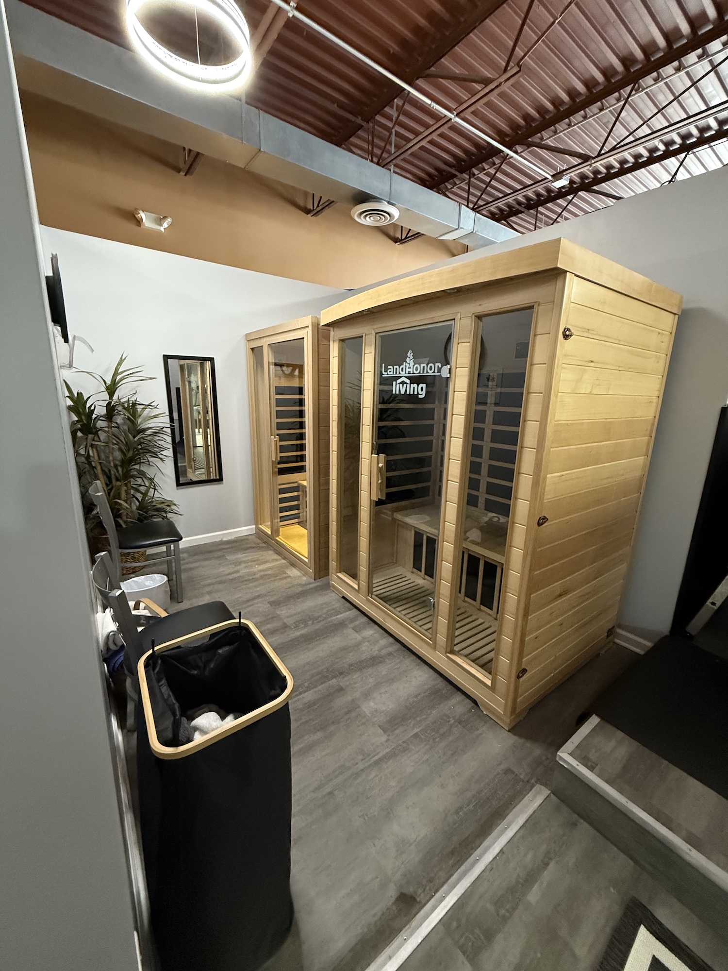 IR Saunas in Titan's Recovery Zone